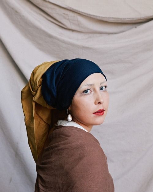 best teen halloween costumes girl with the pearl earring