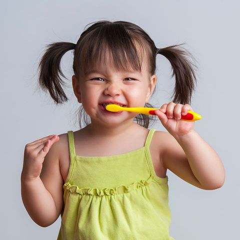 Child, Tooth brushing, Nose, Yellow, Toddler, Organ, Tooth, Mouth, Neck, Child model, 