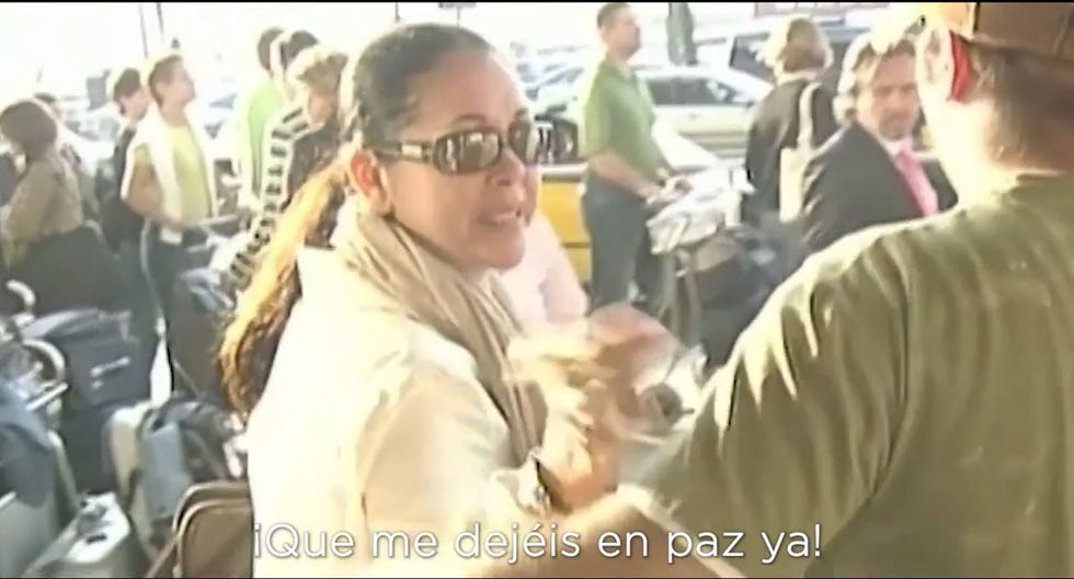 isabel pantoja increpa a los paparazzi en unas imagenes de archivo