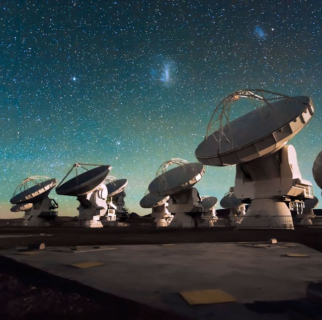 drf9ea antennas of the atacama large millimetersubmillimeter array alma, on the chajnantor plateau in the chilean andes