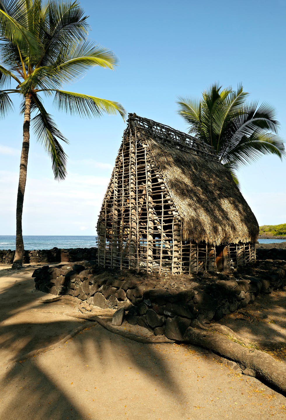 temple, hale o keawe heiau, pu'uhonua o honaunau, national historical park, kona coast, big island, hawaii, usa