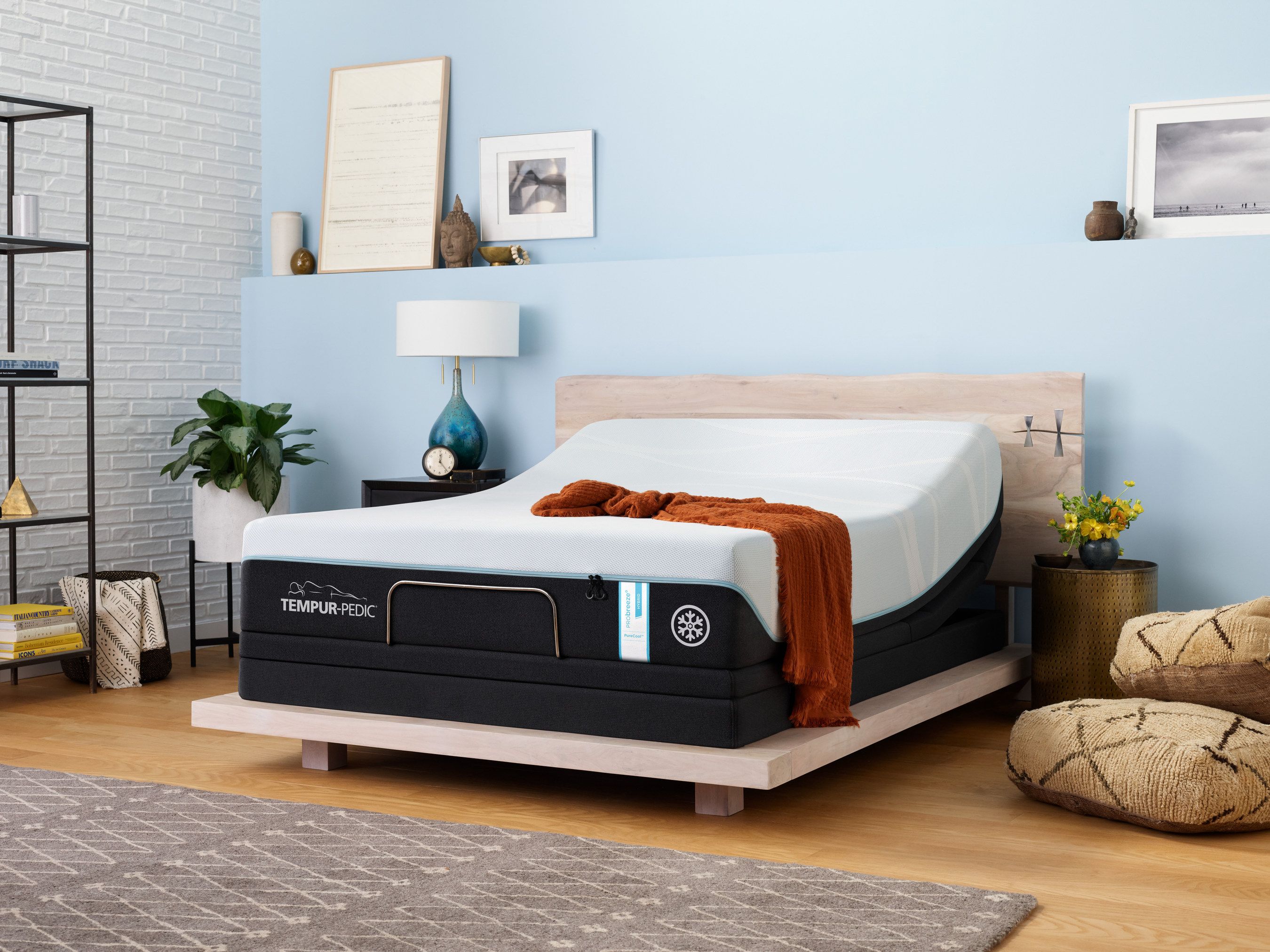 gastvrouw Leeg de prullenbak exegese Everything You Need To Know Before Buying The Tempur-Pedic LUXEbreeze  Mattress - Tempur-Pedic LUXEbreeze Mattress Review