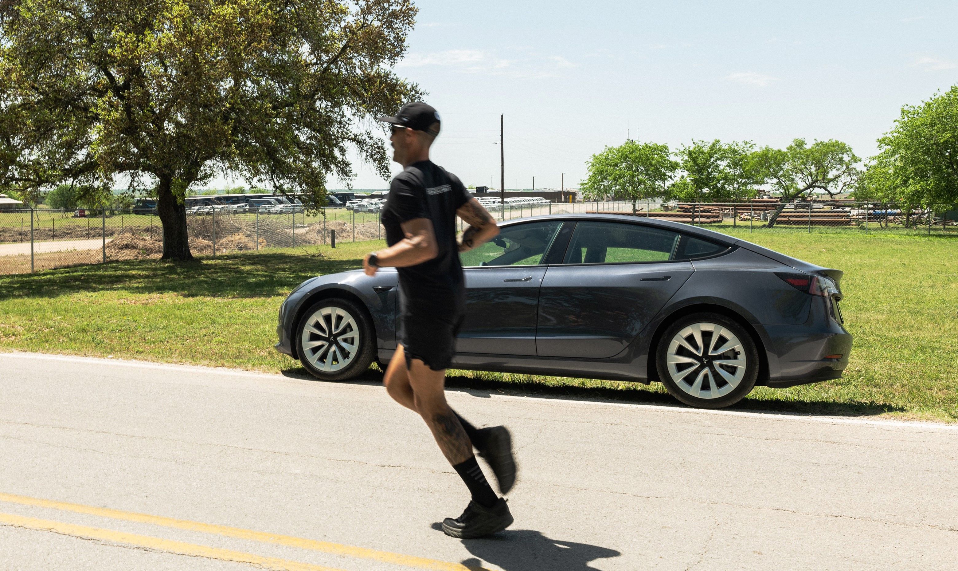 Guy Outruns Tesla Model 3 in 77 Hours, More or Less