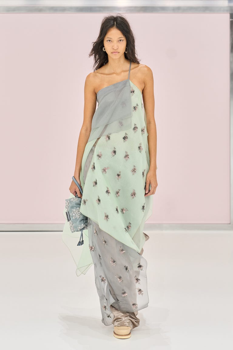 Moda 2025: i colori in tendenza dalle sfilate