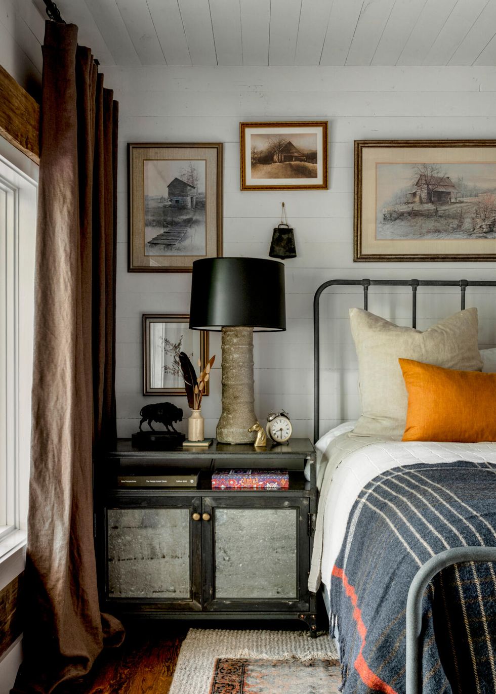 tennessee log cabin rustic bedroom