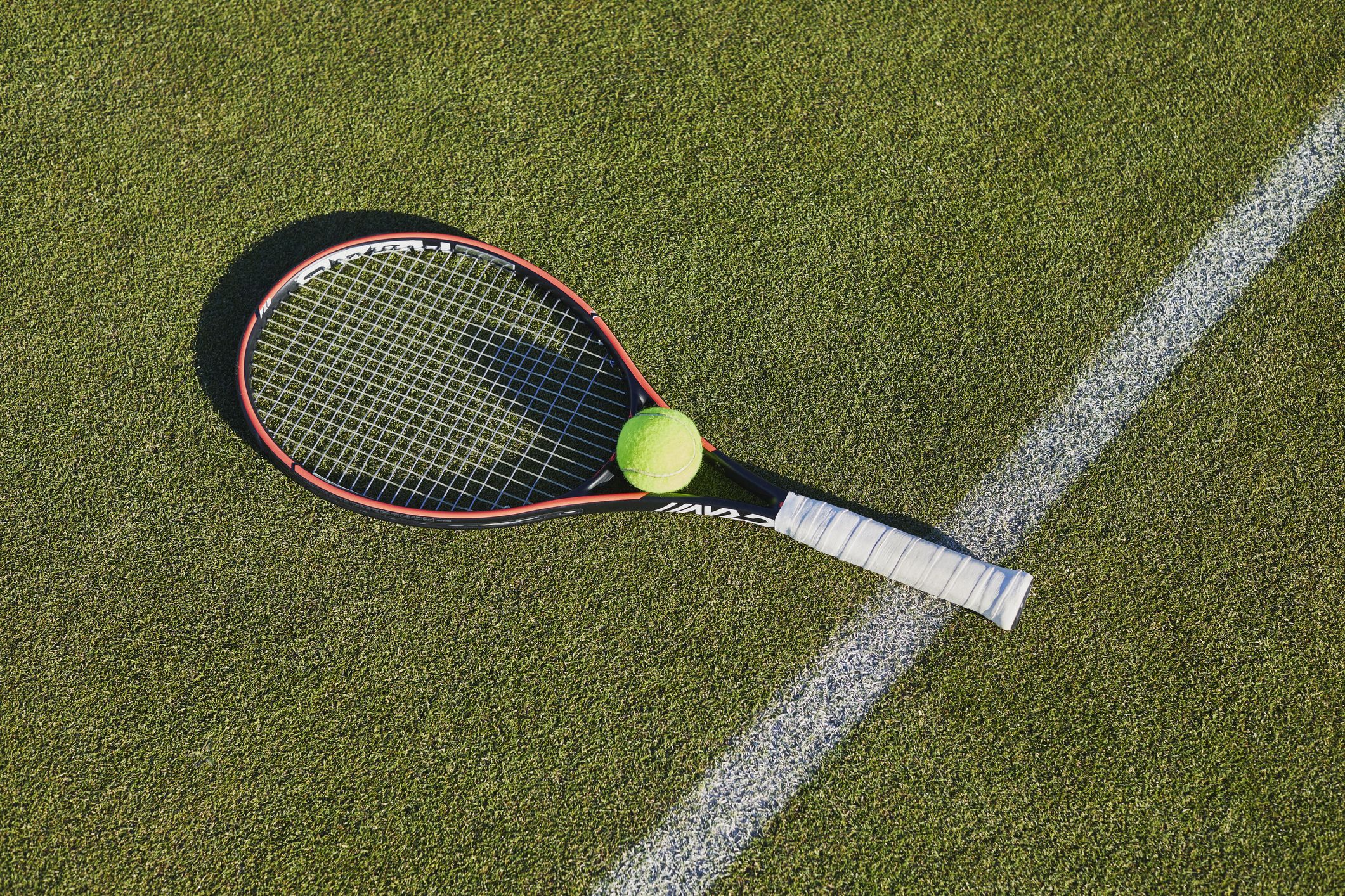 9 Best Tennis Rackets for Beginners to Buy in 2023