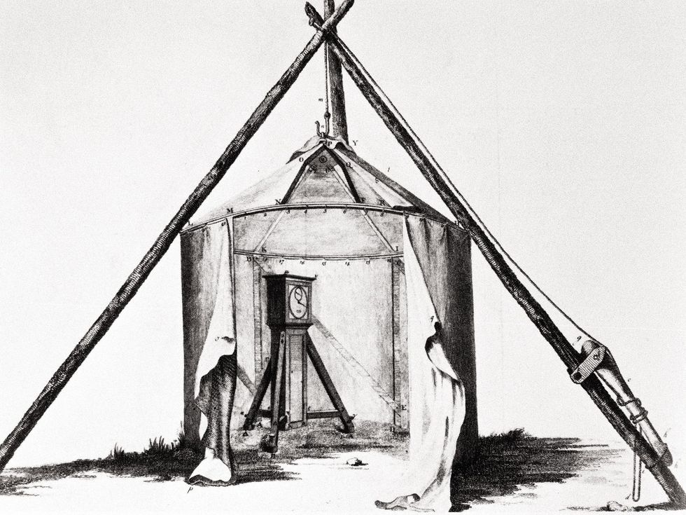 Cook bouwde een tent waarin hij de benodigde instrumenten voor de waarnemingen opborg inclusief het astronomisch uurwerk die op deze gravure te zien is