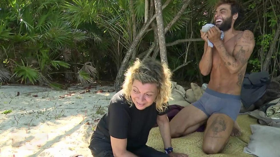 terelu campos rie con montoya al oler sus calzoncillos en supervivientes