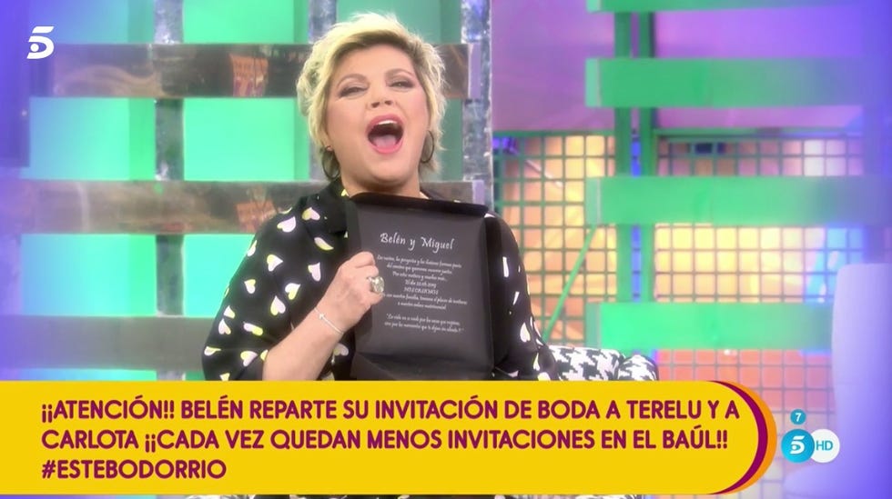 Terelu Campos recibe la invitación de boda de Belén Esteban en Sálvame
