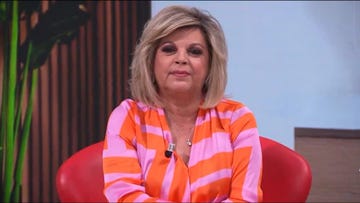 terelu campos en mananeros de tve con blusa rosa y naranja de rocio carrasco