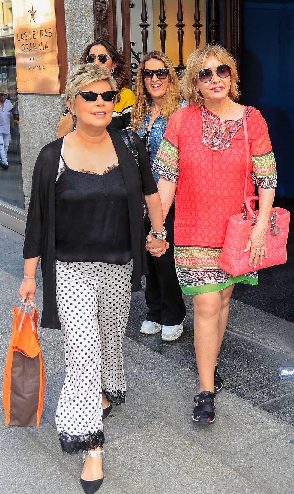 Terelu Campos y Mila Ximénez en la despedida de Belén Esteban