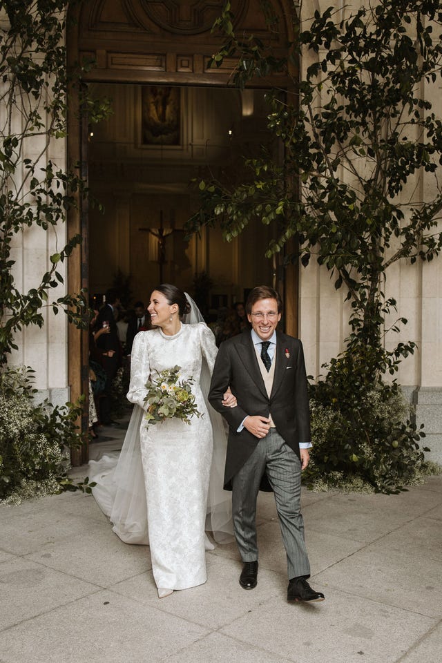 Las Fotografías Oficiales E Inéditas De La Boda De José Luis Martínez