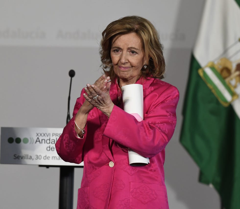 la presentadora, emocionada, con su hija terelu