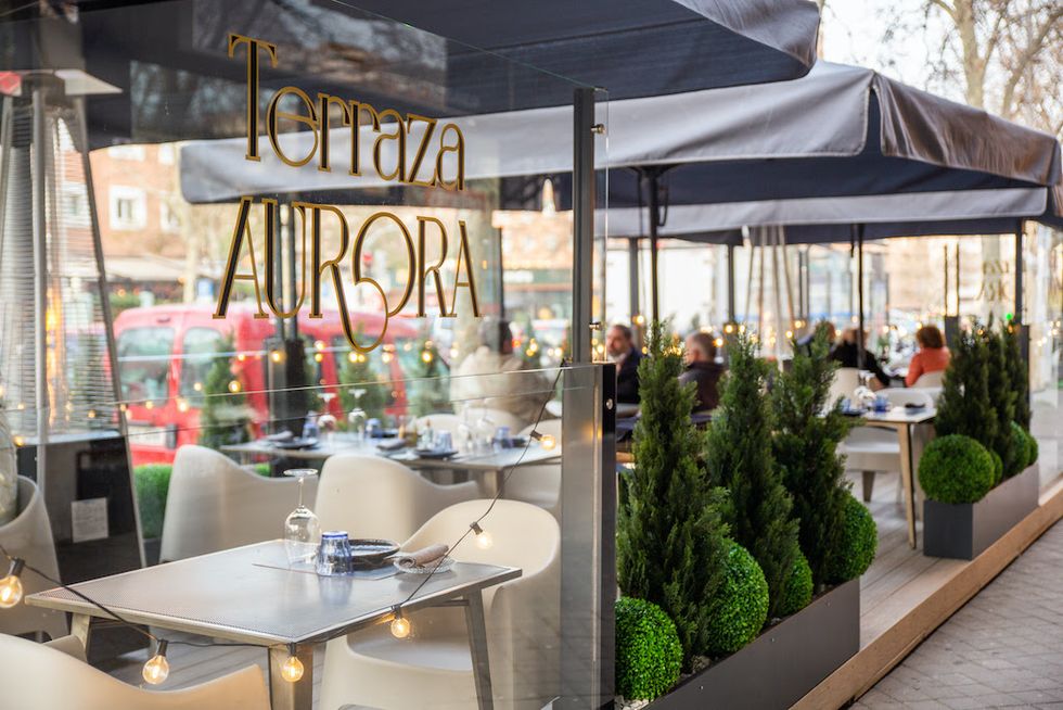 imagen de uno de los restaurantes con las terrazas más bonitas y con más encanto de madrid