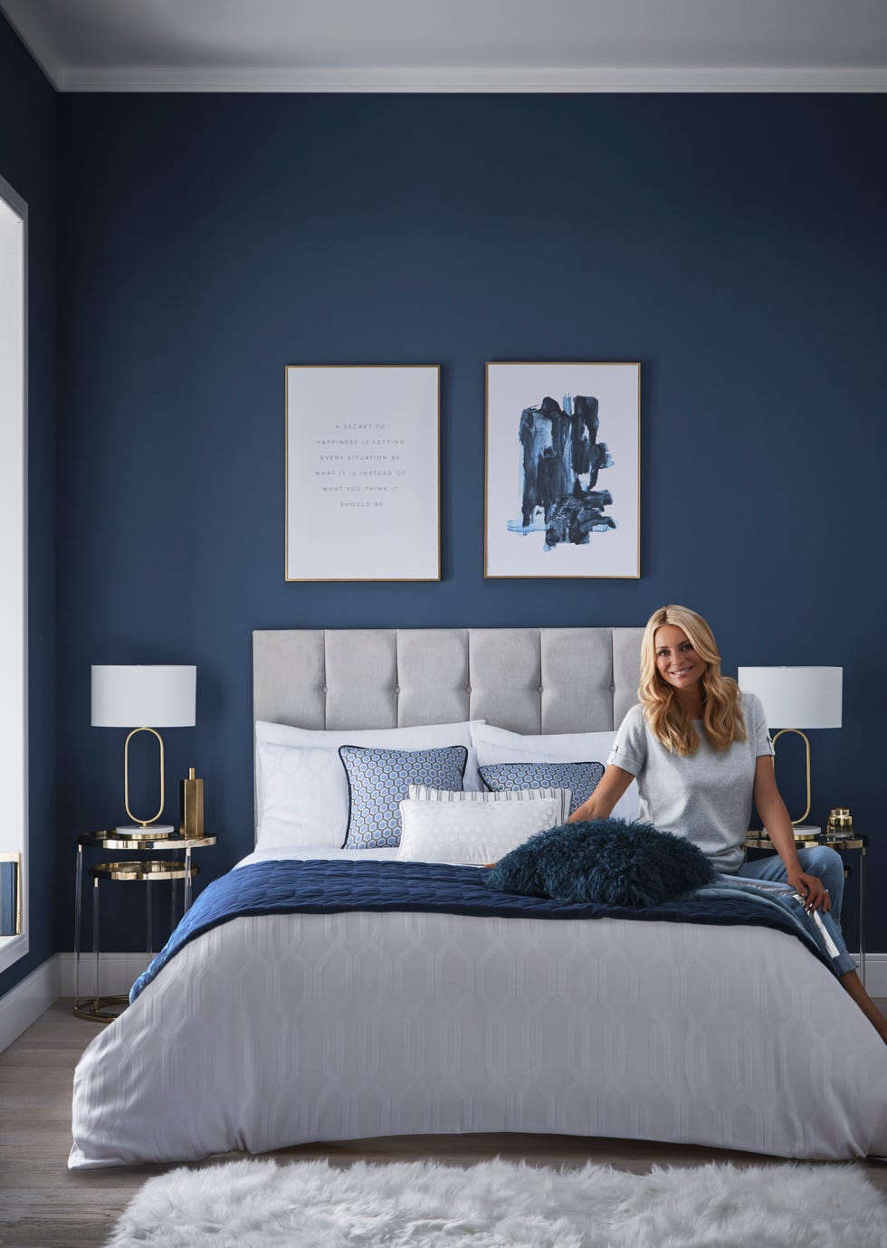 Bedroom, Bed, Furniture, Room, Mattress, Bed sheet, Bed frame, Interior design, Bedding, Wall, 