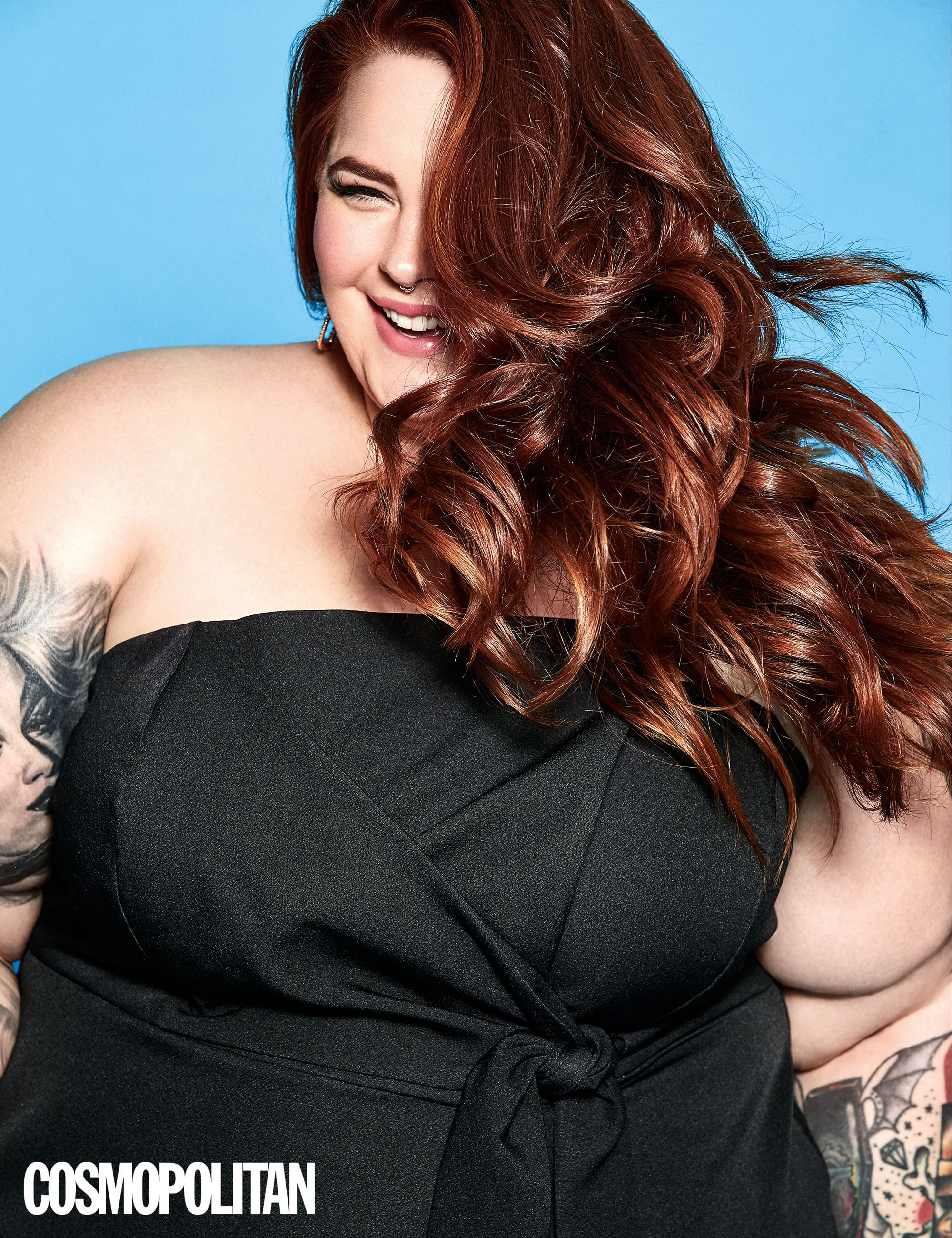 Tess Holliday Shows Off Voluptuous Body While On The Beach In Malibu