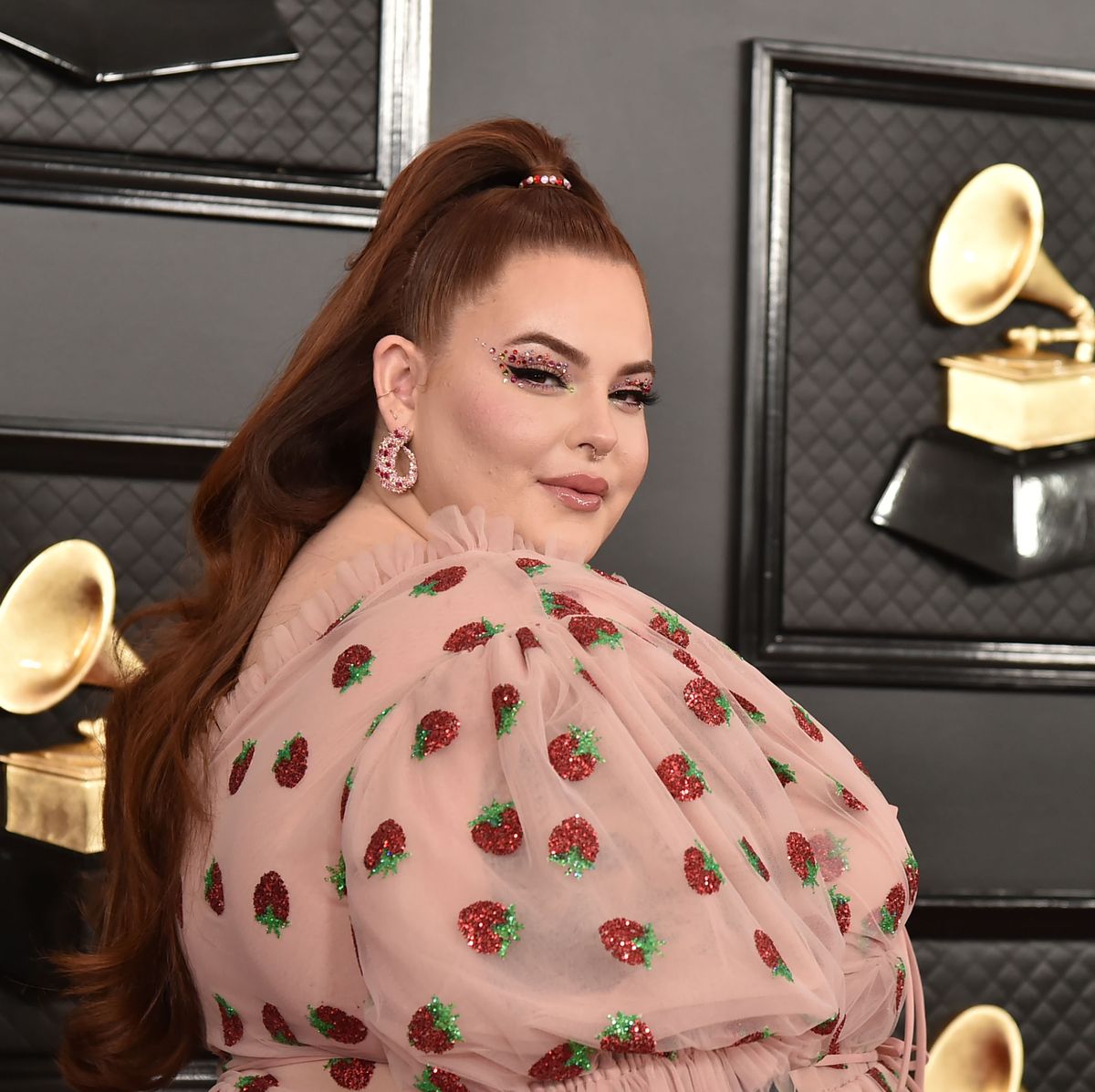 Plus-size model Tess Holliday opens up about eating disorder