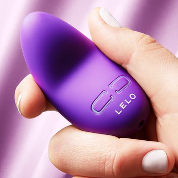 a tester holding the lelo lily 2 clitoral vibrator