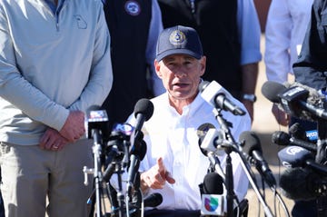 republican governors join texas governor for briefing in eagle pass