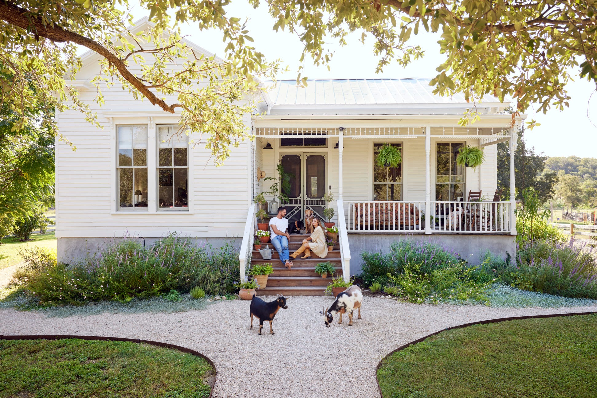 This Farmhouse Was Listed for $15,000 on Facebook Marketplace—You Won't Believe the Before!