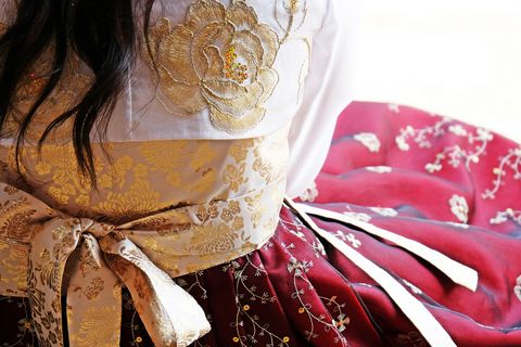 textures and colors of traditional korean dress hanbok