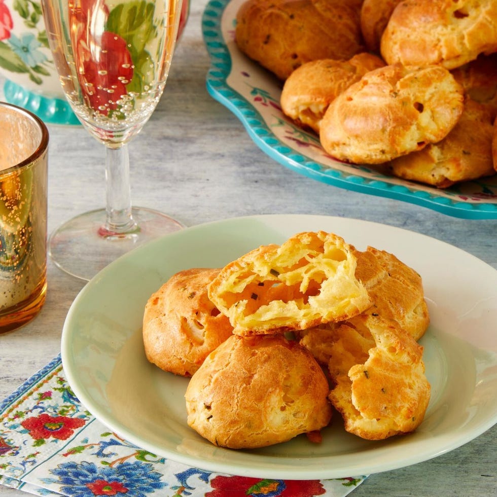 thanksgiving appetizers gougeres