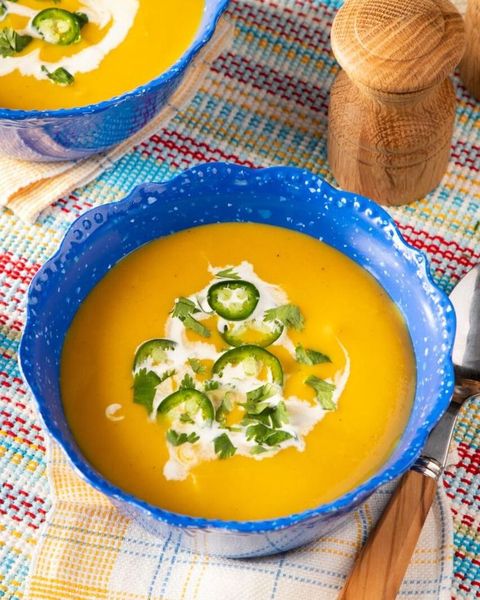 instant pot butternut squash soup with jalapeno in blue bowl