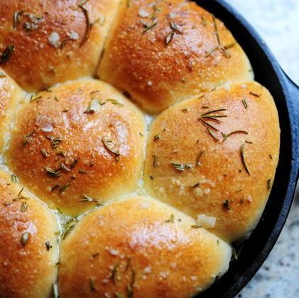 thanksgiving bread recipes buttered rosemary rolls