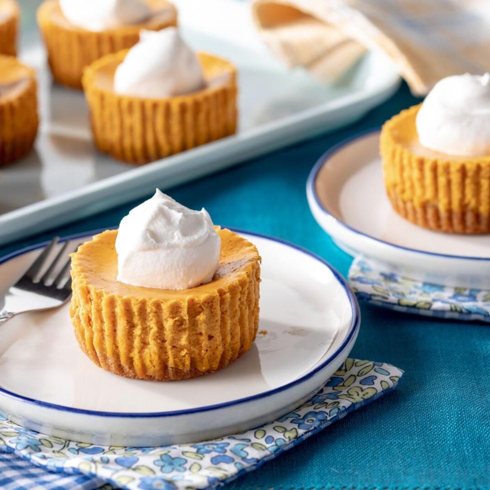 thanksgiving breakfast ideas mini pumpkin cheesecakes