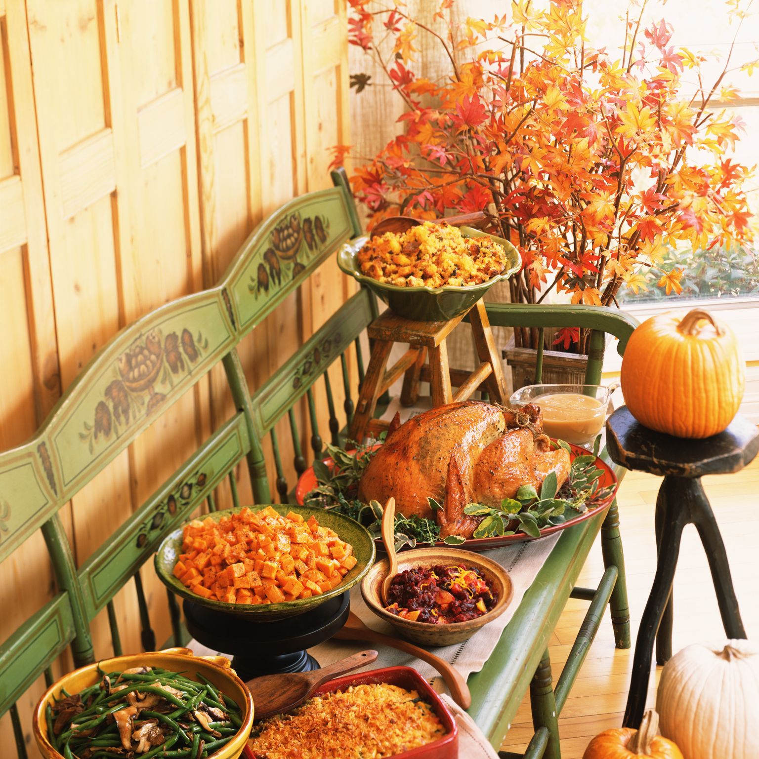 thanksgiving buffet table