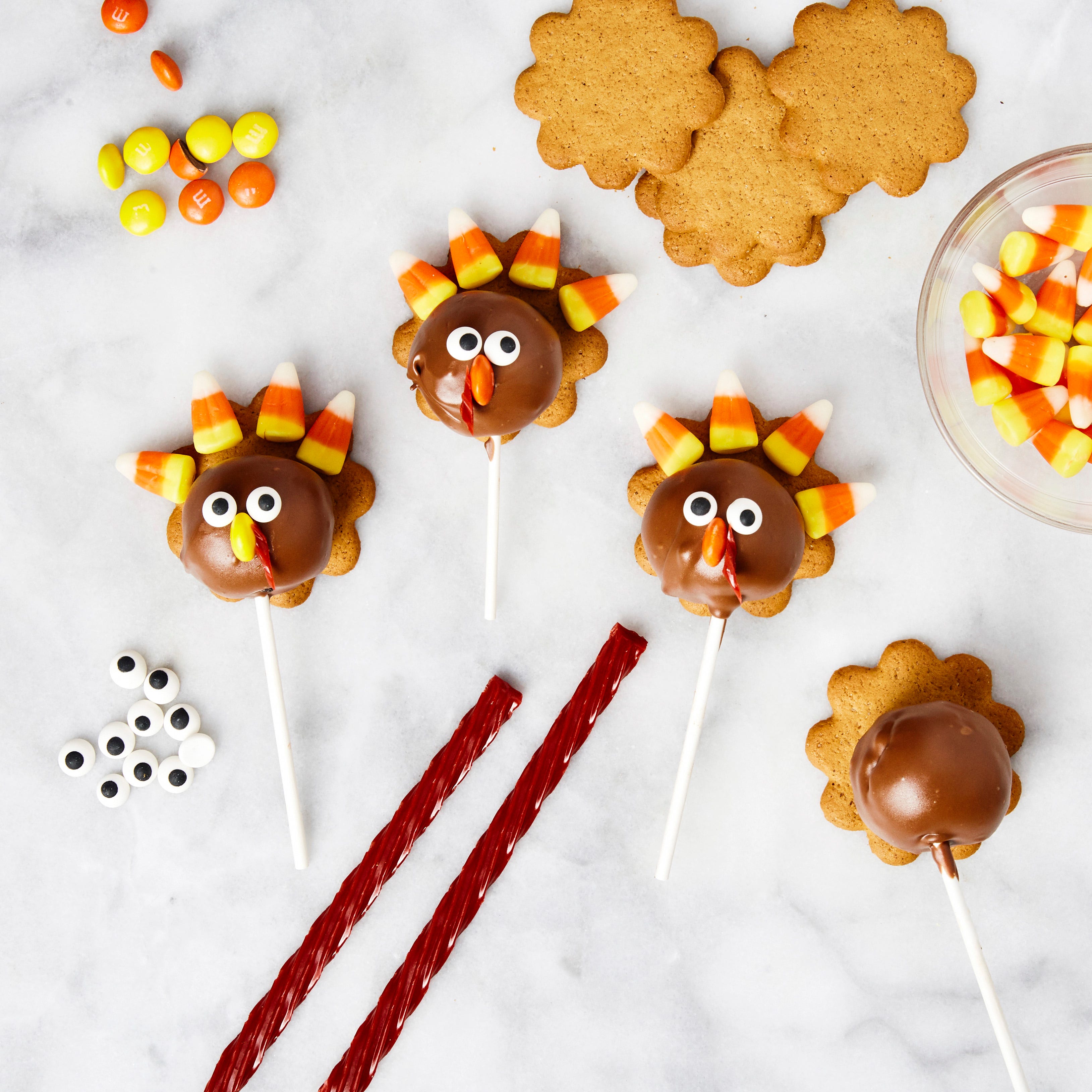 How to Make Thanksgiving Cake Pops - Easy Turkey Cake Pops