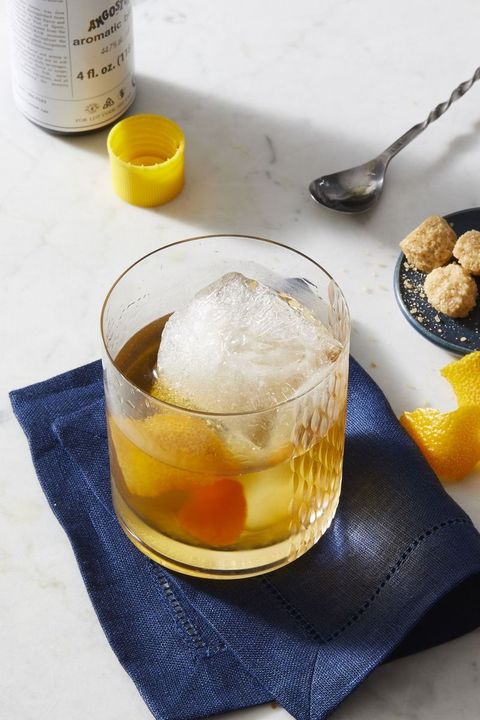 thanksgiving cocktails classic old fashioned