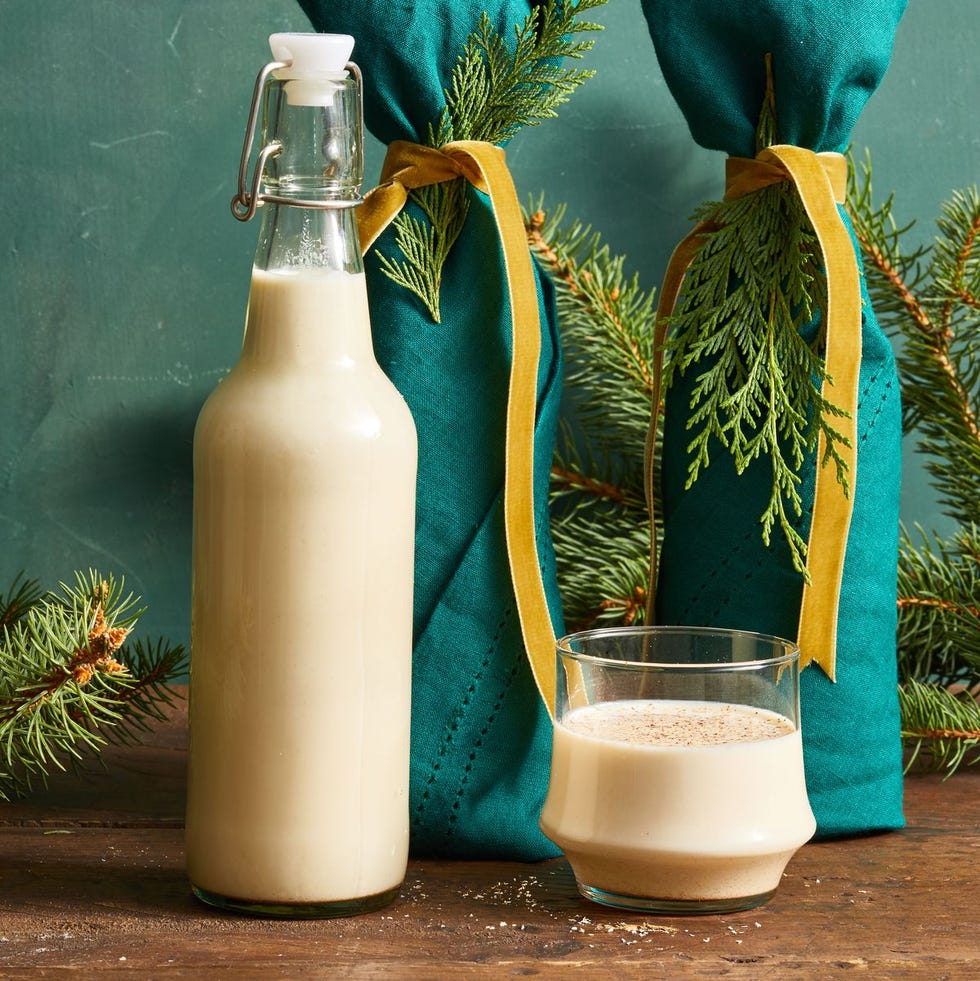 christmas cocktails coquito