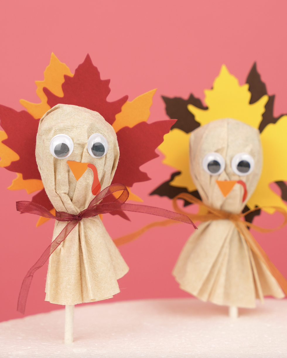 75 Easy DIY Thanksgiving Crafts for Kids and Adults