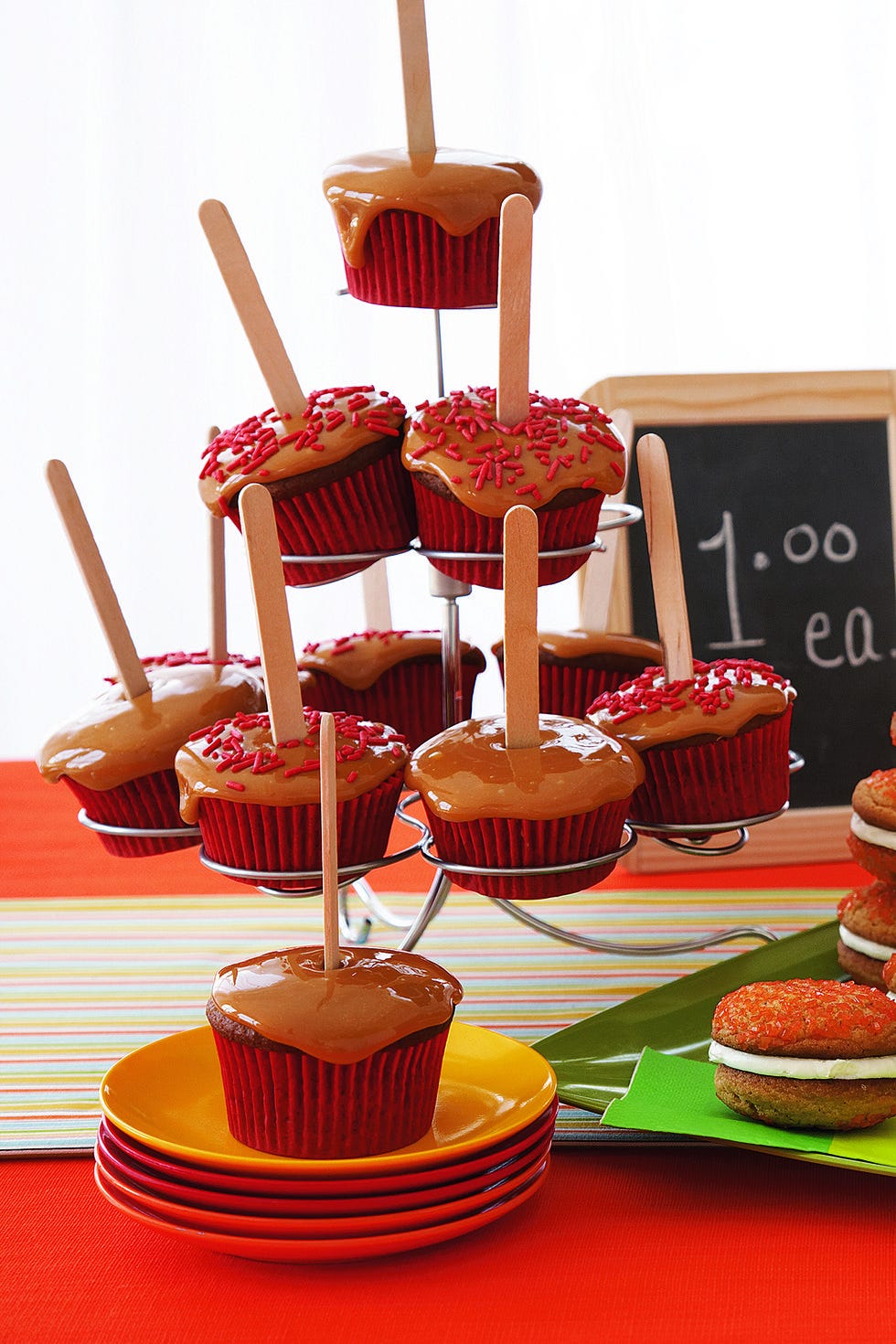 thanksgiving cupcakes candy apple cupcakes