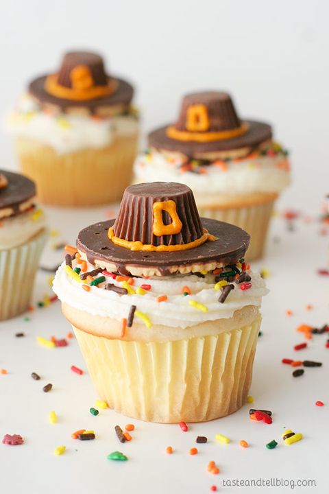 pilgrim hat cupcakes