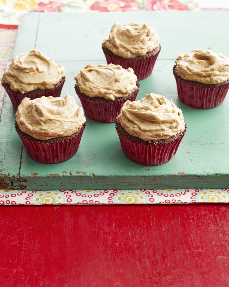 thanksgiving cupcakes ree drummonds dr pepper cupcakes