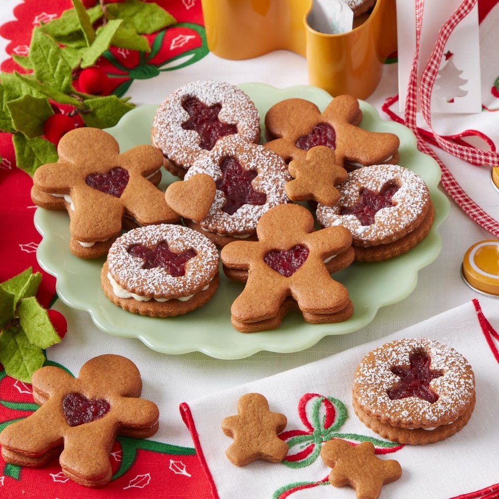 gingerbread cutout sandwich cookies for thanksgiving dessert