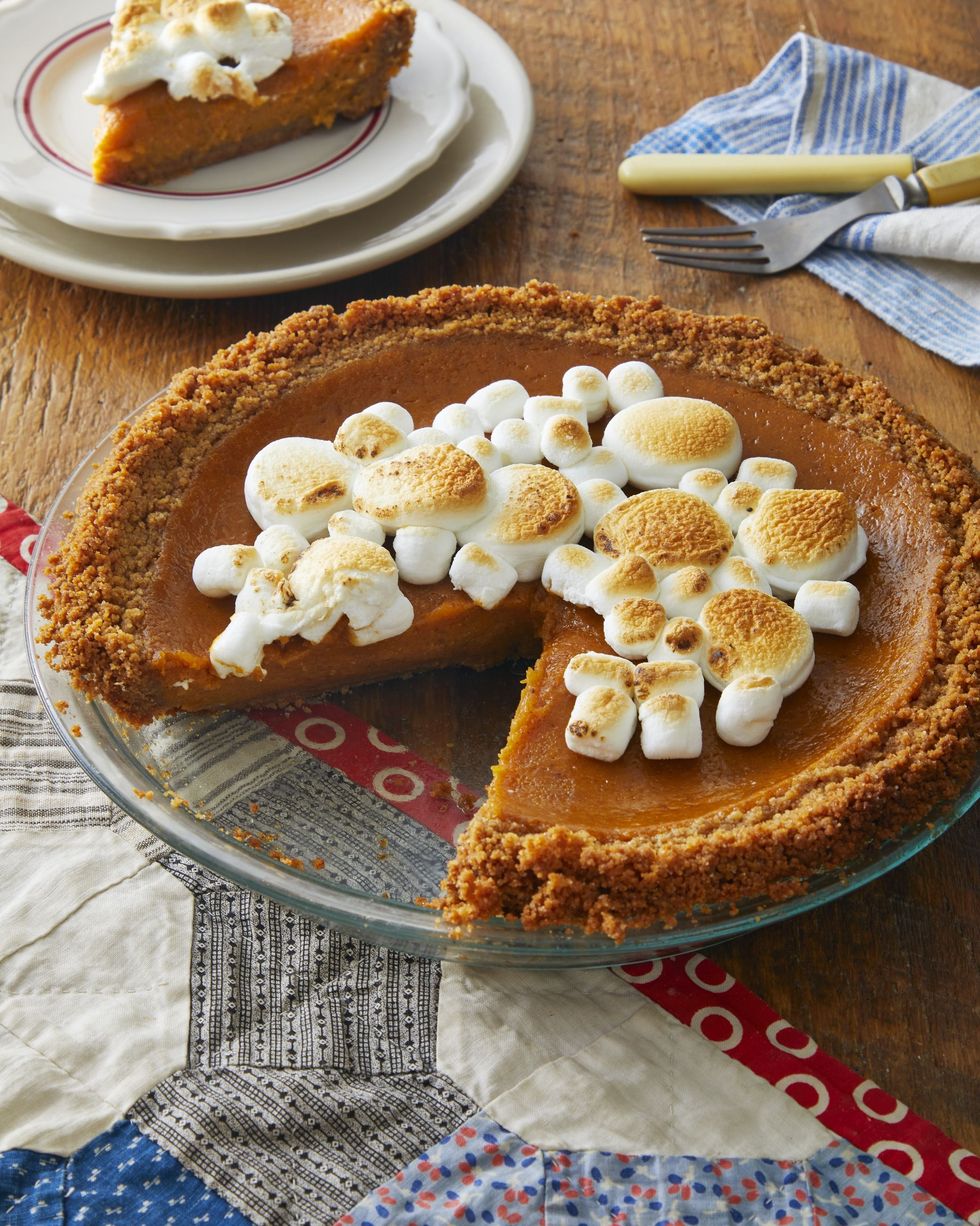 thanksgiving desserts sweet potato pie with marshmallow topping