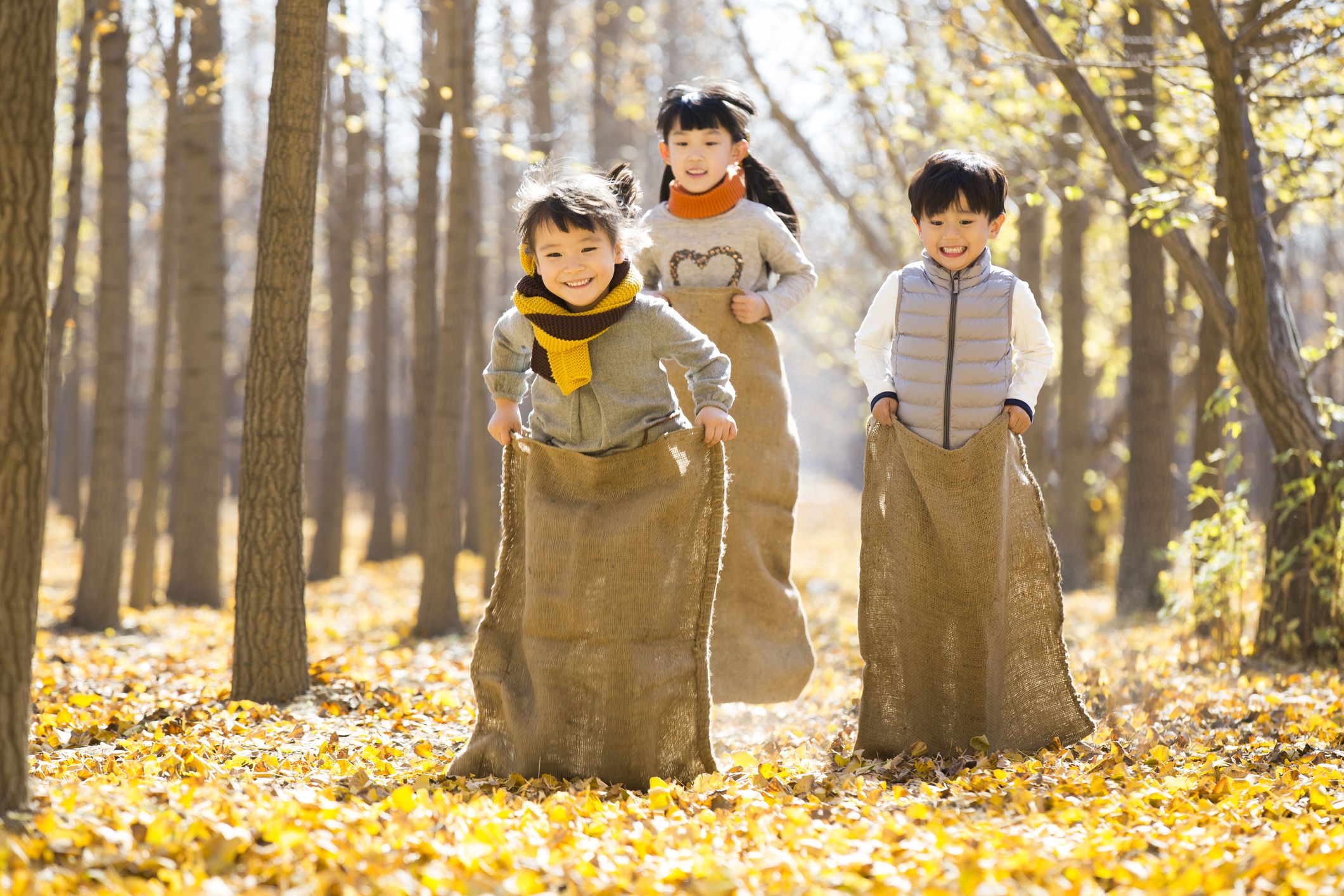 42 Best DIY Thanksgiving Games For The Whole Family 2024