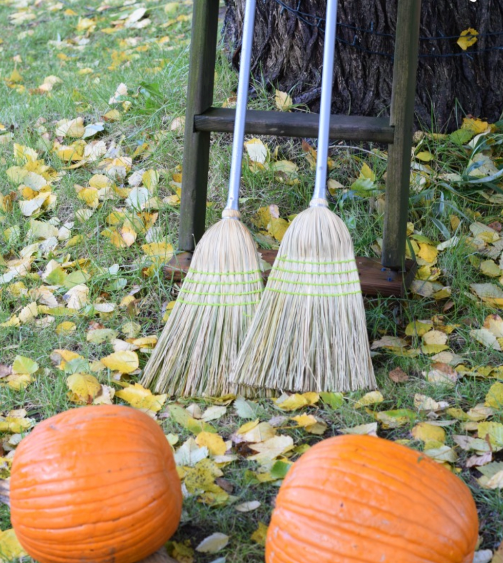 40 Best DIY Thanksgiving Games for the Whole Family