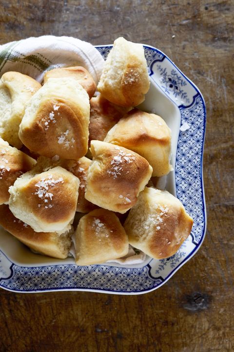 thanksgiving side dishes parker house rolls