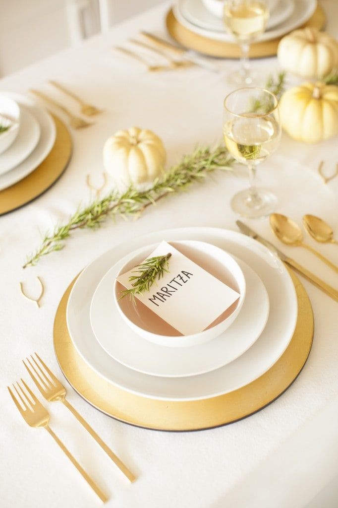 An Exotic Thanksgiving Table Setting - thekittchen