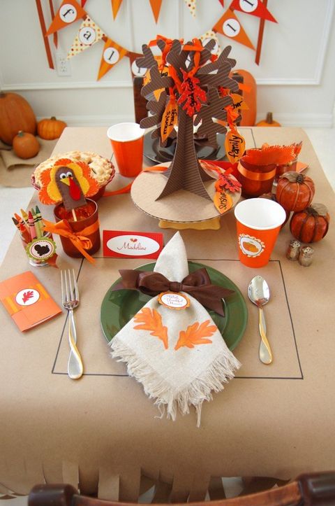 gratitude filled thanksgiving table for kids