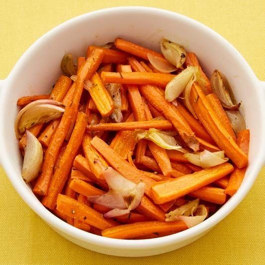 thanksgiving vegetable sides maple glazed carrots