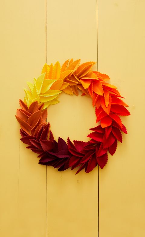 diy thanksgiving wreaths felt leaves