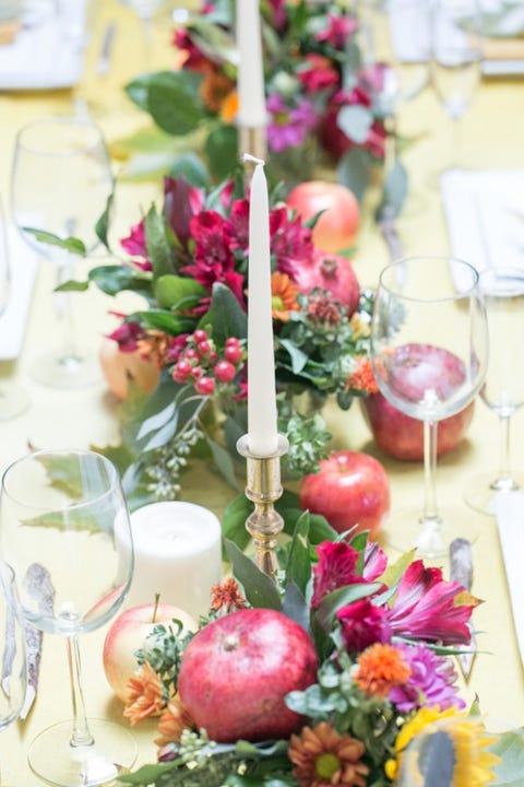 Centrepiece, Floristry, Flower, Flower Arranging, Pink, Floral design, Plant, Cut flowers, Candle, Table, 