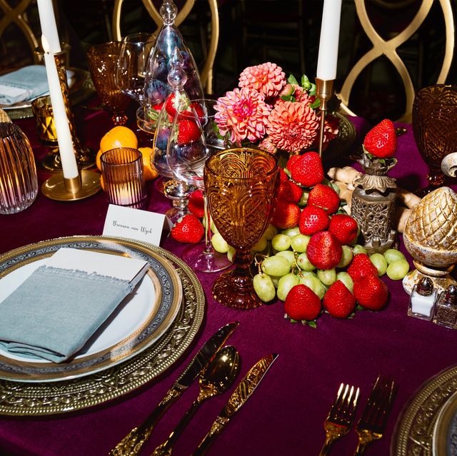 Enchanting-Gold-and-Black-Table-with-incredible-floral-centerpiece -  Celebrate & Decorate