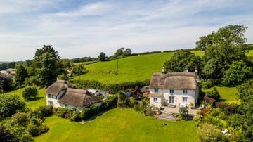 thatched cottage for sale in devon