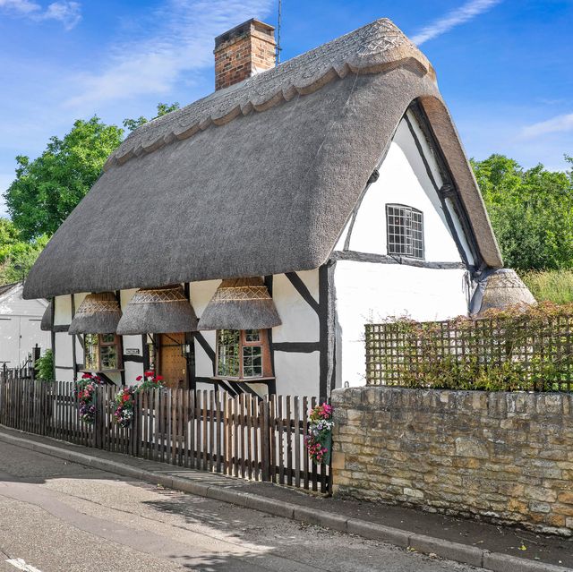 Characterful Thatched Cottage For Sale In Worcestershire village